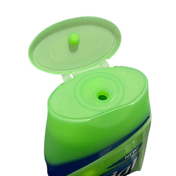 Dial Vitamin Boost Lotion Infused Moisturizing Body Wash 16 oz Green - Picture 3 of 7